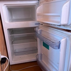 2012年製Haier91L冷蔵庫の画像