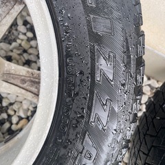 タイヤとポイールの画像