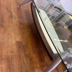 【リユ-スのサカイ広島石内店】ジモティ割！ガラステーブル/クリ-ニング済み/HG-7444/広島市 家具　佐伯区 家具　南区 家具　西区 家具　東区 家具　中区 家具　安佐南区 家具　安佐北区 家具　安芸区 家具　府中町 家具　海田町 家具　熊野町 家具　坂町 家具　廿日市市 家具																		 																		の画像