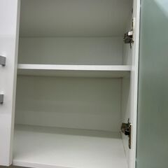 【リユ-スのサカイ広島石内店】ジモティ割！2枚扉食器棚/クリ-ニング済み/HG-7446/広島市 家具　佐伯区 家具　南区 家具　西区 家具　東区 家具　中区 家具　安佐南区 家具　安佐北区 家具　安芸区 家具　府中町 家具　海田町 家具　熊野町 家具　坂町 家具　廿日市市 家具																		 																		の画像