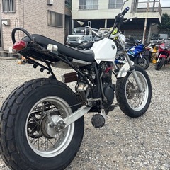 TW  TW200  実働　　書付き　ベース車両の画像
