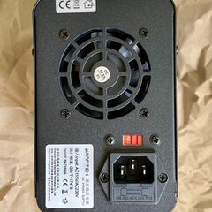 CVCC電源（0～30V, 0～5A）の画像