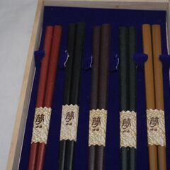 [1577]越前乾漆　木製箸 5膳セット箱付き 和風　レトロ　伝統工芸品の画像
