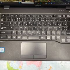 JC0810　i7・16GB 富士通 美品 U939/B Office2024 ノートPC　軽量　大容量の画像