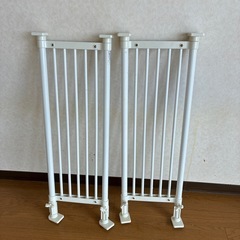 突っ張り棚　2つの画像