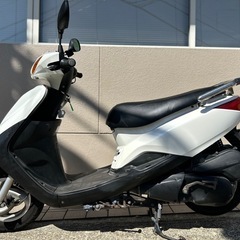 【格安•頑丈です！】YAMAHA アクシストリート125 SE53J ホワイト【2人乗りOK】の画像