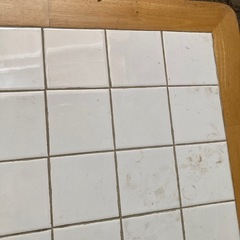 マレーシア製　脚無しです。タイルのテーブル天板の画像