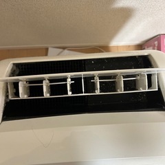 2016年製 ダイキン工業製の空気清浄機「MCZ70S-W」の画像