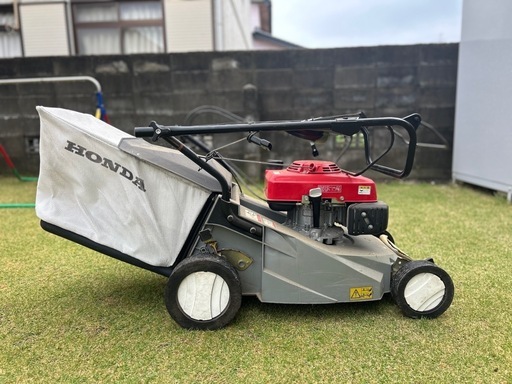 ホンダ　芝刈機　HRF464