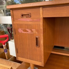 【ジモティー割引で最大15％OFF⭐️】 木製 学習机の画像