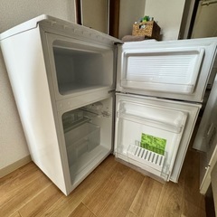 冷蔵庫 90L 2023年製の画像