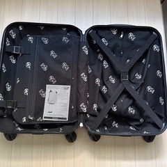 【唄い屋】清木場俊介 キャリーケースの画像