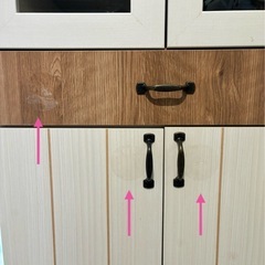 食器棚の画像