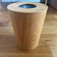 無印良品 木製ごみ箱（フタ付き）の画像