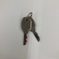 【ジモティー割引で最大15％OFF⭐️】 鍵付き オフィスデスク サイドキャビネット付きの画像