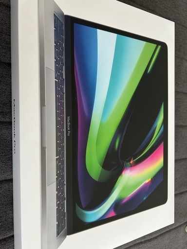 【本日のみ出品】MacBook Pro M2 2022　16GB/256GB スペースグレー