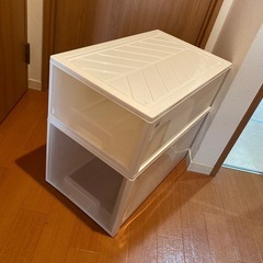 衣装ケース×2(1部破損あり)の画像