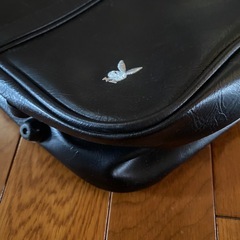スクールバッグ  PLAYBOY 黒  キーホルダー付の画像