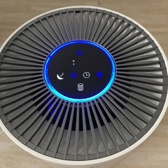 空気清浄器　の画像