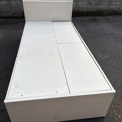 シングルベッドの画像