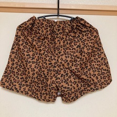 Fluffy BROTHERS 】ヒョウ柄キュロット　ブラウンM 美品　秋冬春の画像