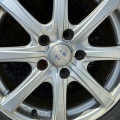 205/65R16 スタッドレスタイヤの画像