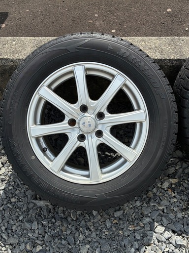 205/65R16 スタッドレスタイヤ