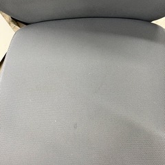 ロ2510-138 オフィスチェア 高さ調節可能 キズ 汚れありの画像