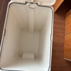 45L ゴミ箱
の画像
