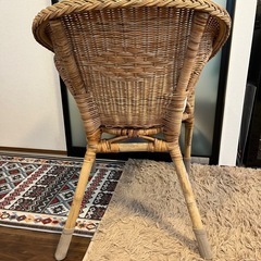 バリとかのリゾートで使われてそうな椅子の画像