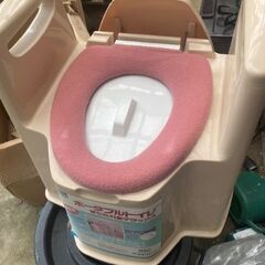 セキスイ　ポータブルトイレ クリーム色　未使用品の画像