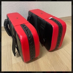 【送料無料】キックミット2個セットの画像