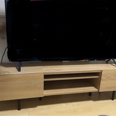 テレビボードの画像