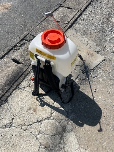 背負式動力噴霧器　共立　動墳
