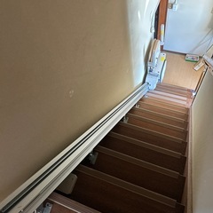 乗用･いす式階段昇降装置の画像