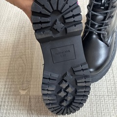 厚底ブーツの画像