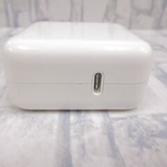 ( M-933 )Apple 30W USB-C Power Adapter A2164 タイプC ACアダプタ 中古 動作確認済みの画像