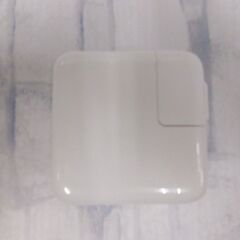 ( M-933 )Apple 30W USB-C Power Adapter A2164 タイプC ACアダプタ 中古 動作確認済みの画像