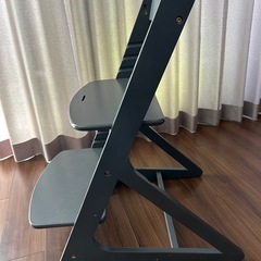 子ども用椅子　グレーの画像