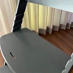子ども用椅子　グレーの画像