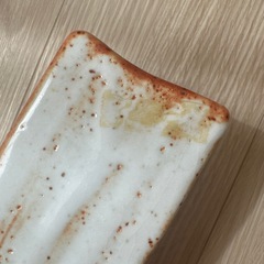 【志野焼き】佐藤 康元作 四角形の陶器花瓶の画像