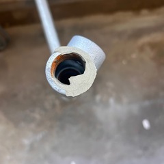 水道管パイプの足の画像