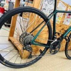 CANNONDALE Synapse Carbon Disc Ultegra Di2 ロードバイクの画像