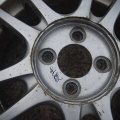 スタッドレスタイヤ 165/65R1581Q 4本 ヨコハマアイスガード 中古品の画像