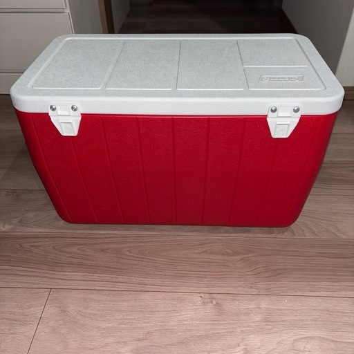 美品✨　Coleman　コールマン　USA製　 クーラーボックス 45L ポリライト　POLYLITE 　48QT レッド