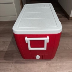 美品✨　Coleman　コールマン　USA製　 クーラーボックス 45L ポリライト　POLYLITE 　48QT レッドの画像