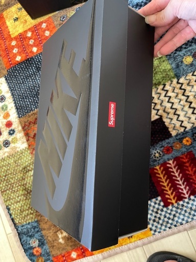 Nike Supreme ブラックもあります　26.5cm