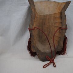 [1578]弥勒菩薩　木製　彫刻 お面　縁起物の画像