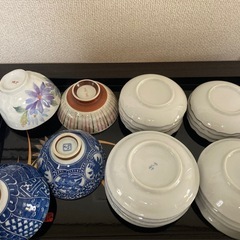 昭和レトロ　お茶碗×16　小皿×18 お盆　カゴの画像