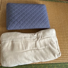 枕とクッションの画像